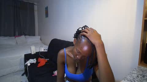 sassy_angel1 online show from 02/03/26, 06:46