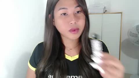 Snapshot of sassy_jane chatting on 07/04/26, 04:57 Jane online show from 07/04/26, 04:57