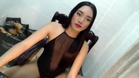 KEYLLA online show from 02/12/25, 10:24