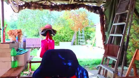 sassy_seasons online show from 09/11/25, 07:30