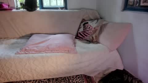 Ms. Oh   online show from 04/09/26, 08:25