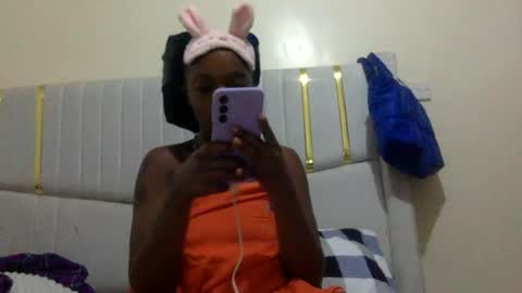 Snapshot of sassylilmama chatting on 06/11/26, 05:22 sassylilmama online show from 06/11/26, 05:22