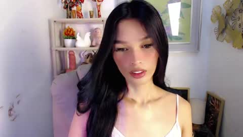 Snapshot of sassynrich chatting on 06/21/26, 10:18 sassynrich online show from 06/21/26, 10:18