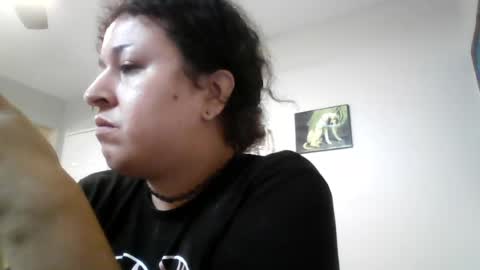 Snapshot of sassypandaxxx chatting on 07/26/26, 01:36 koolkat online show from 07/26/26, 01:36