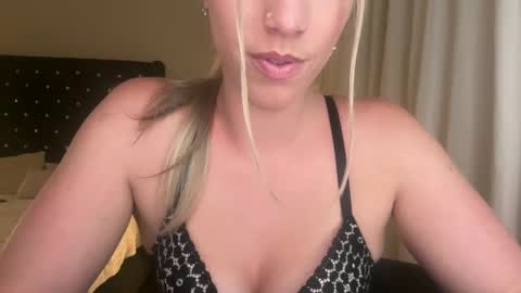 MazyMay333 online show from 09/22/25, 04:14