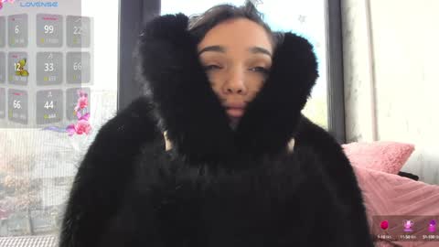 Snapshot of sassyt33n chatting on 12/12/24, 10:45 sassyt33n online show from 12/12/24, 10:45