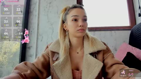 Snapshot of sassyt33n chatting on 02/13/25, 08:17 sassyt33n online show from 02/13/25, 08:17