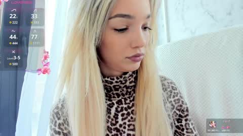 Snapshot of sassyt33n chatting on 02/26/25, 09:32 sassyt33n online show from 02/26/25, 09:32