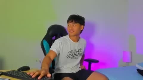 Evans Williams online show from 02/12/25, 11:41