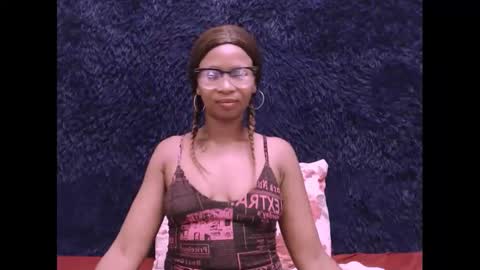 Snapshot of sasyylissaa chatting on 12/14/24, 09:45 sasyylissaa online show from 12/14/24, 09:45