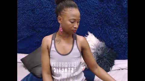 Snapshot of sasyylissaa chatting on 02/22/25, 08:31 sasyylissaa online show from 02/22/25, 08:31