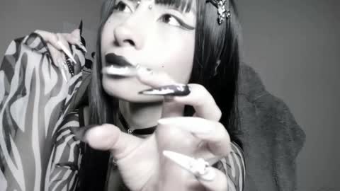    im expecting 300 thumbs up on my altar online show from 01/18/25, 04:04