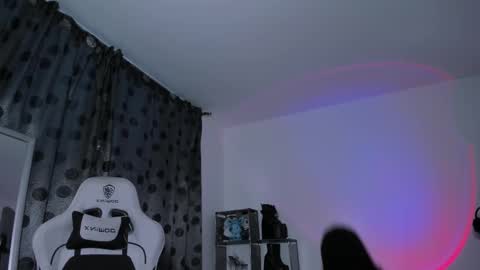    im expecting 300 thumbs up on my altar online show from 03/09/25, 11:14