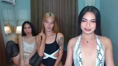 Snapshot of satiable_sashax chatting on 12/02/24, 09:24 Sasha online show from 12/02/24, 09:24