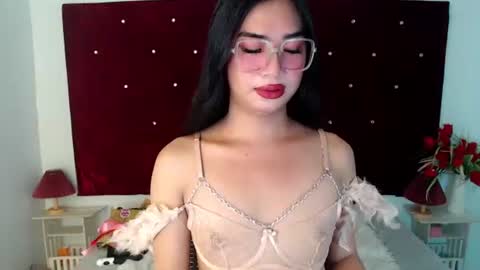 Snapshot of satiable_sashax chatting on 10/09/25, 05:44 Sasha online show from 10/09/25, 05:44