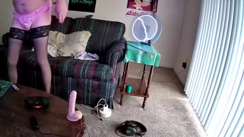 Snapshot of satinpanty69 chatting on 01/31/25, 08:22 keyoni valentine online show from 01/31/25, 08:22