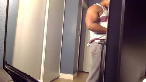 satisfaction01 online show from 11/16/25, 04:23