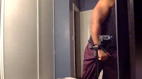 satisfaction01 online show from 11/27/25, 01:35