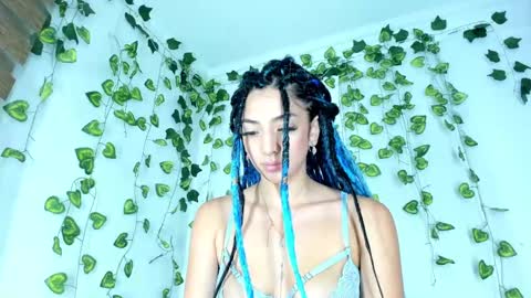 Snapshot of saturno_stone chatting on 12/27/24, 06:35 Saturnooo online show from 12/27/24, 06:35