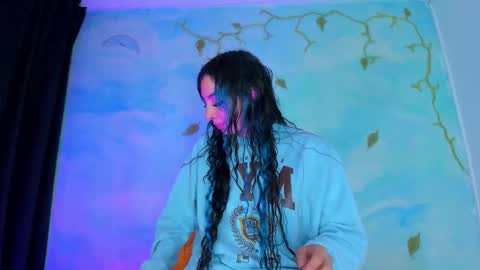 Snapshot of saturno_stone chatting on 09/16/25, 06:36 Saturnooo online show from 09/16/25, 06:36