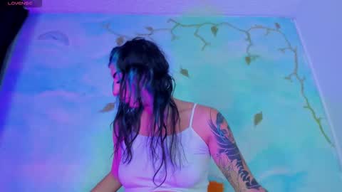 Snapshot of saturno_stone chatting on 10/22/25, 06:24 Saturnooo online show from 10/22/25, 06:24