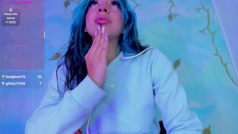 Snapshot of saturno_stone chatting on 10/23/25, 06:45 Saturnooo online show from 10/23/25, 06:45