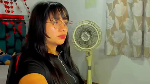 Snapshot of saturno_venus chatting on 05/19/26, 08:26 saturno_venus online show from 05/19/26, 08:26