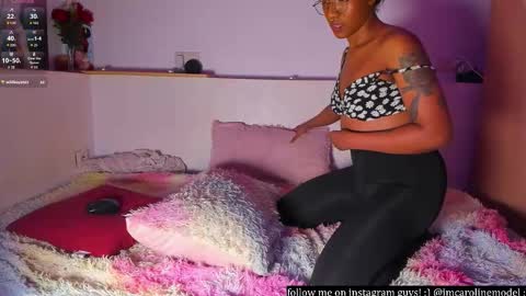 Snapshot of saturno_vibes chatting on 11/12/25, 09:53 saturno_vibes online show from 11/12/25, 09:53