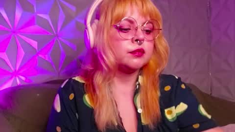 Gina George online show from 09/21/25, 10:22