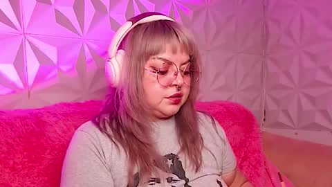 Gina George online show from 12/02/25, 12:38