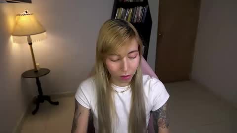 I AM JENN  online show from 03/15/26, 11:22