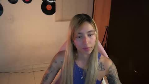 I AM JENN  online show from 04/25/26, 05:10