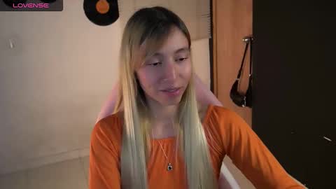 Snapshot of saucy_jenn1 chatting on 06/07/26, 02:16 I AM JENN online show from 06/07/26, 02:16