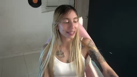 Snapshot of saucy_jenn1 chatting on 07/19/26, 03:21 I AM JENN online show from 07/19/26, 03:21