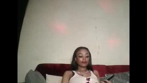 Snapshot of saucy_shanice chatting on 05/31/26, 02:42 Shaniiice online show from 05/31/26, 02:42