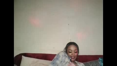 Snapshot of saucy_shanice chatting on 06/05/26, 12:17 Shaniiice online show from 06/05/26, 12:17