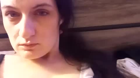 Snapshot of saucybear666 chatting on 12/19/24, 05:51 SnowBunny online show from 12/19/24, 05:51