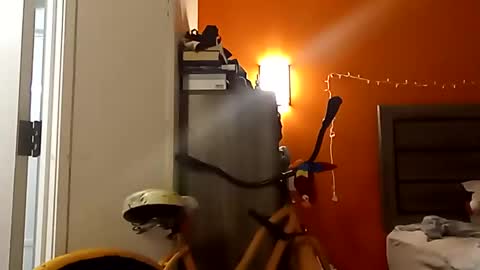 Snapshot of saucybear666 chatting on 02/03/25, 03:42 SnowBunny online show from 02/03/25, 03:42