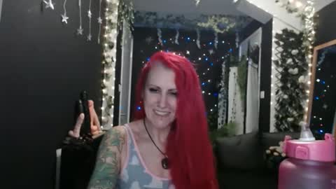 SaucySky online show from 01/08/25, 01:32