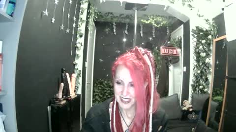 SaucySky online show from 05/15/26, 07:54