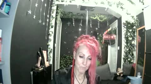 SaucySky online show from 05/28/26, 10:51