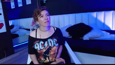 lilith online show from 11/21/25, 03:33