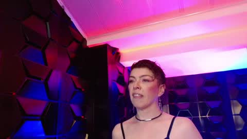 Snapshot of sauvage_lilith chatting on 05/04/26, 03:35 lilith online show from 05/04/26, 03:35