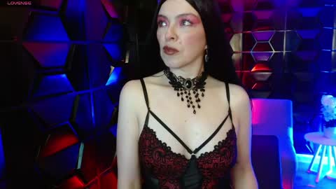 Snapshot of sauvage_lilith chatting on 05/05/26, 03:36 lilith online show from 05/05/26, 03:36