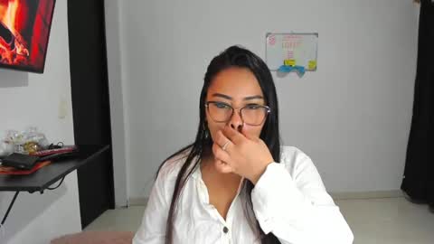 Snapshot of sava_lee chatting on 02/14/25, 02:07 Sava lee online show from 02/14/25, 02:07