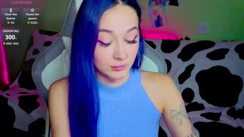 Ariel online show from 09/22/25, 03:19