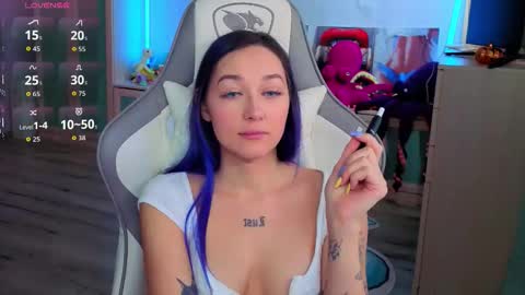 Ariel online show from 12/16/25, 04:39