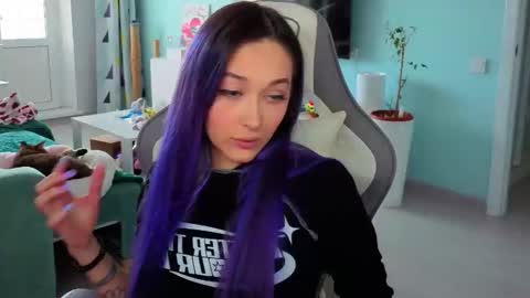 Snapshot of savage_lust_ chatting on 04/22/26, 03:09 Ariel online show from 04/22/26, 03:09