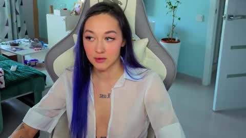 Snapshot of savage_lust_ chatting on 06/02/26, 03:41 Ariel online show from 06/02/26, 03:41