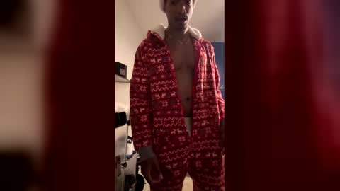 Snapshot of savagexxxking chatting on 12/20/25, 06:31 SavagexxxKing online show from 12/20/25, 06:31